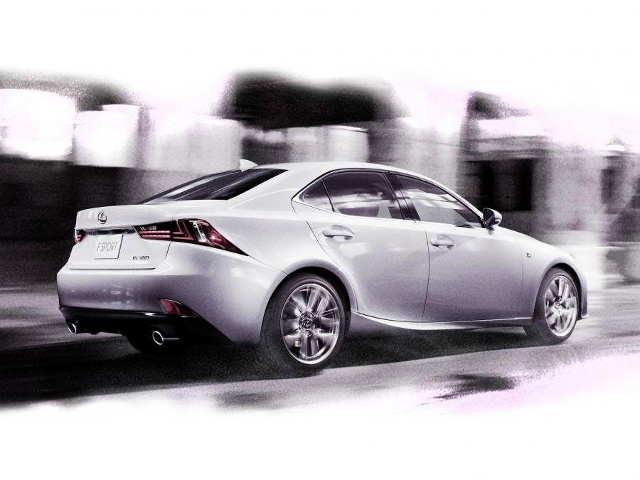  Lexus IS350 F-Sport 2013 года  (фото 8 из 19)